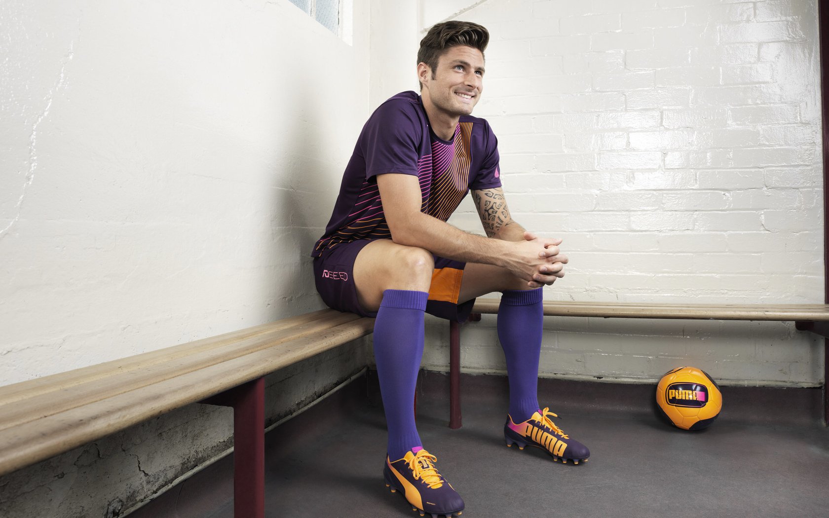 英超心理韧性训练对球员赛场表现的长期影响,心理韧性差